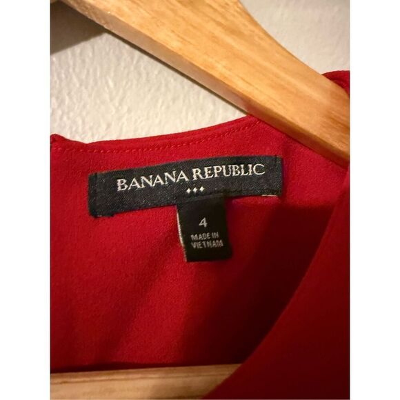 Banana Republic Size 4 Flutter Sleeve Ponte Sheath Dress Red Cocktail Party - Picture 6 of 6